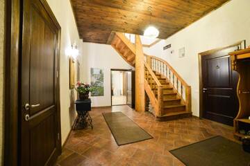 Фото номера Полулюкс с видом на сад Проживание в семье Bear Manor г. Pāle 6